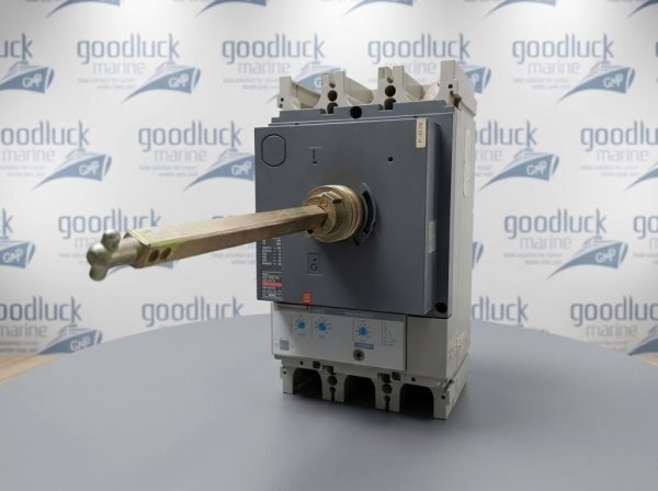 Merlin Gerin Compact NS630 H